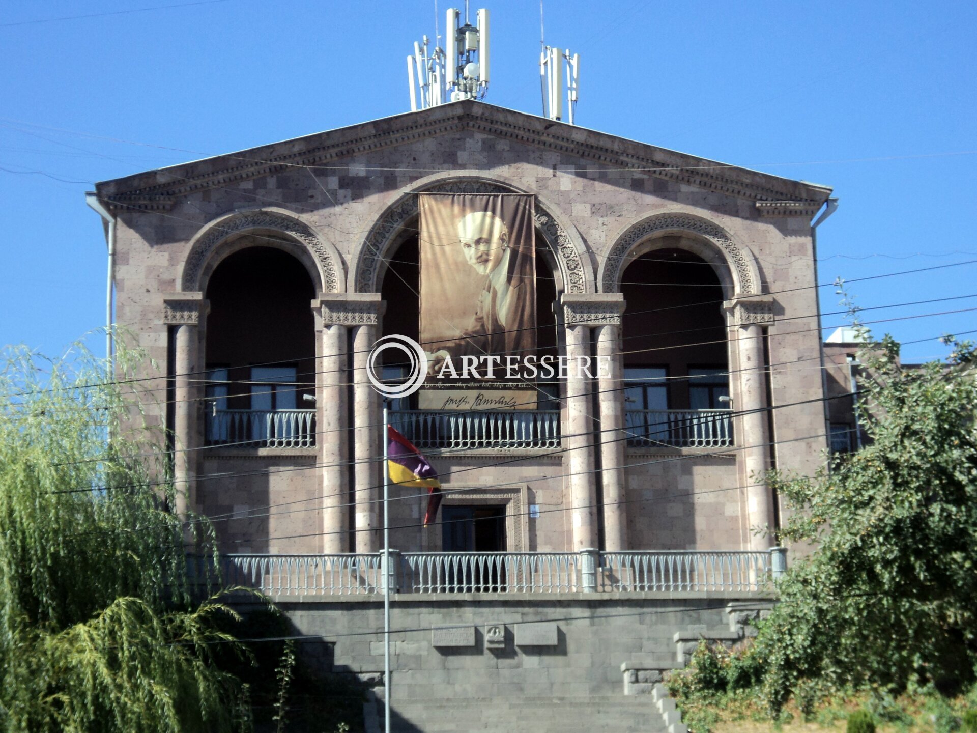 HOVHANNES TUMANYAN MUSEUM
