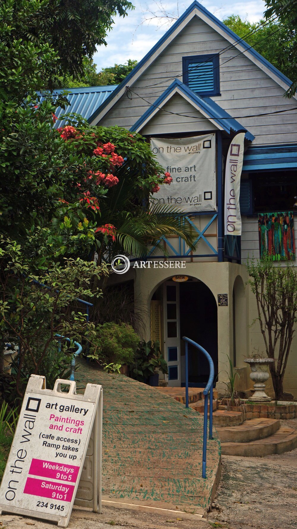 On The Wall Art Gallery