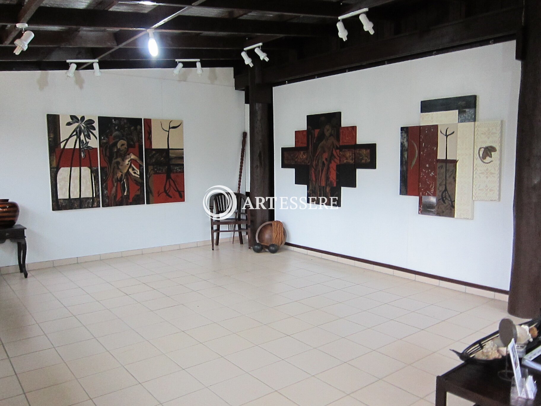 The Vanya Taule′alo Gallery