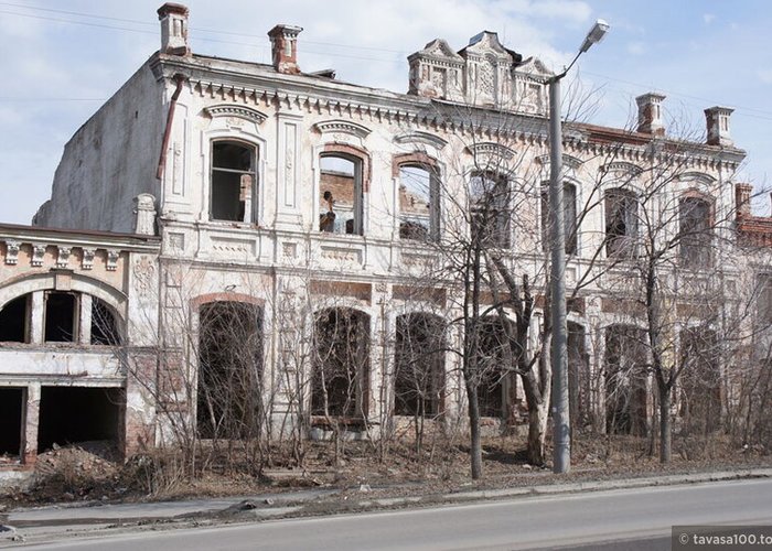 The House of merchant  Smirnov(The Museum of pelmen and museum′s coffee-room)