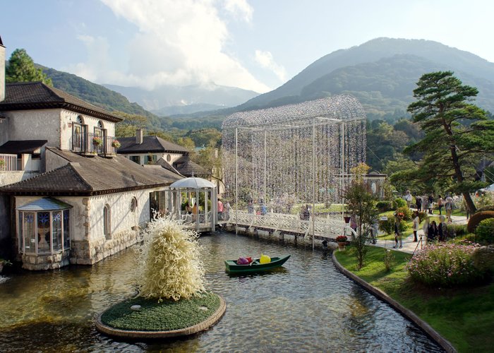 Hakone Venetian Glass Museum
