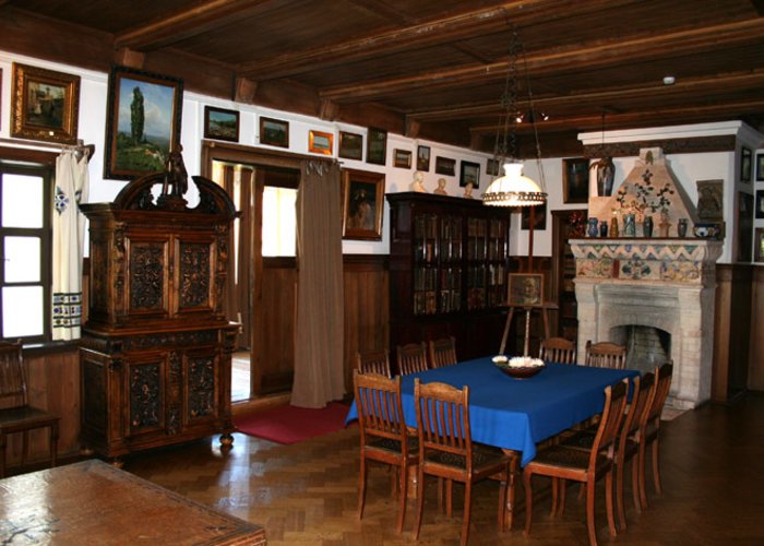 The State Russian House of Folk Creativity of Polenov V.D.