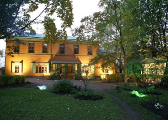 The Museum Estate of Tolsloy L.