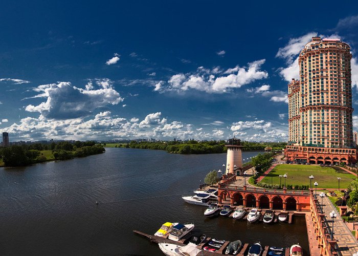 The Gallery «Alye Parusa»