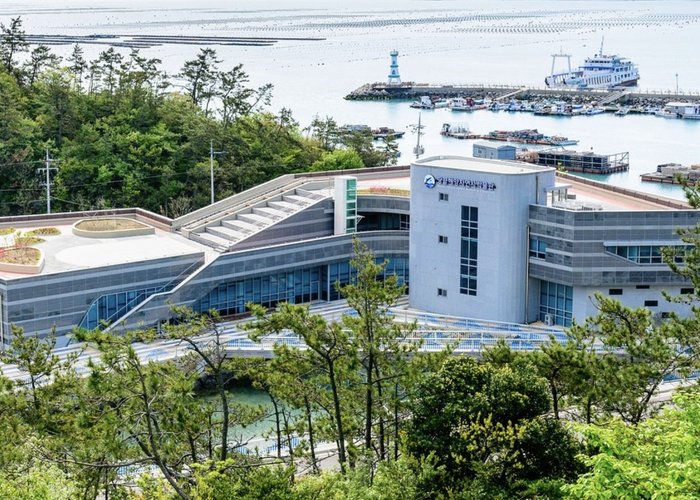 Ttangkkeut Maritime Natural History Museum