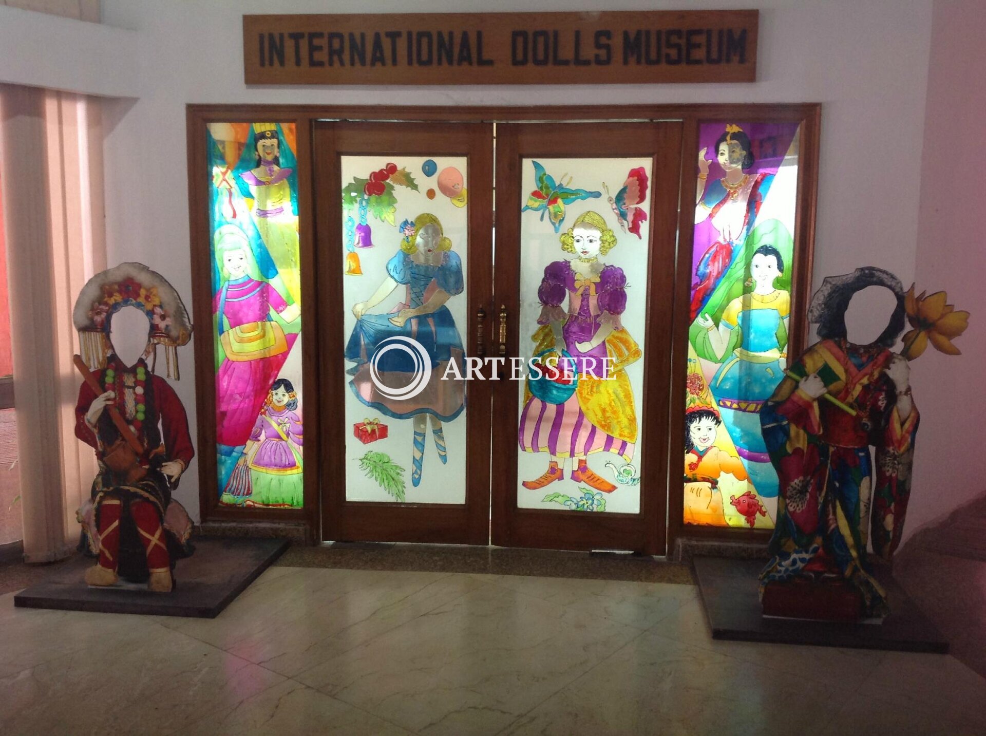 International Dolls Museum