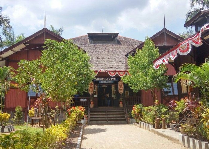 Tuah Himba Wood Museum