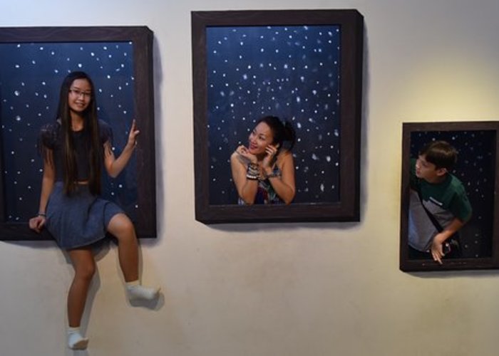 Mini Kuso Trick Art Gallery