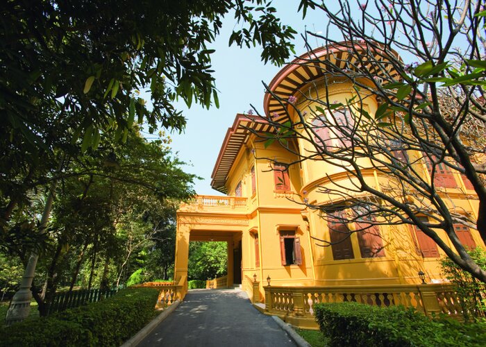 Queen Savang Vadhana Museum