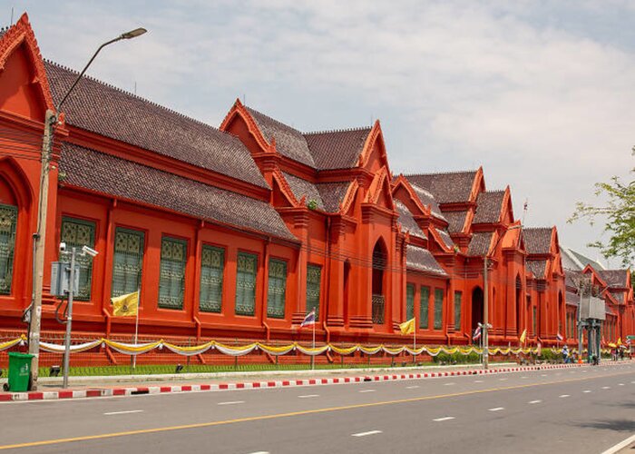 Thawornwatthu Building