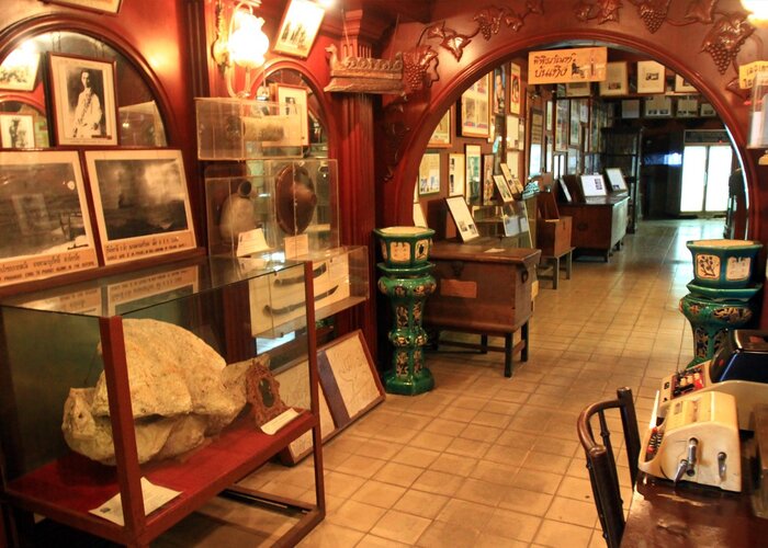 Thavorn Hotel Lobby Museum