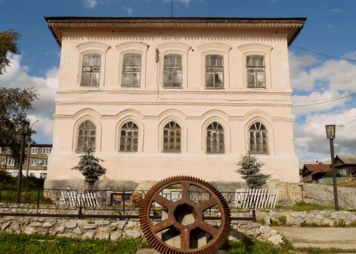 The Nyazepetrovsk Museum and Exhibition Center
