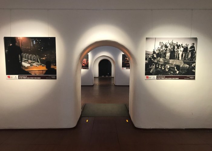 Cumhuriyet Art Gallery