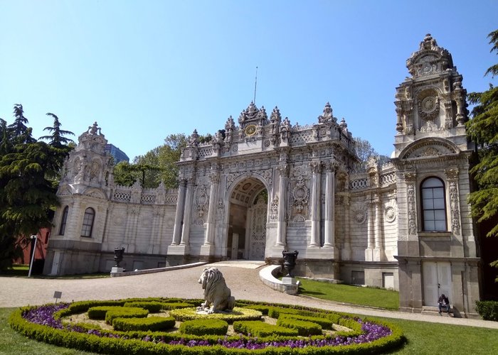 Dolmabahçe Art Gallery