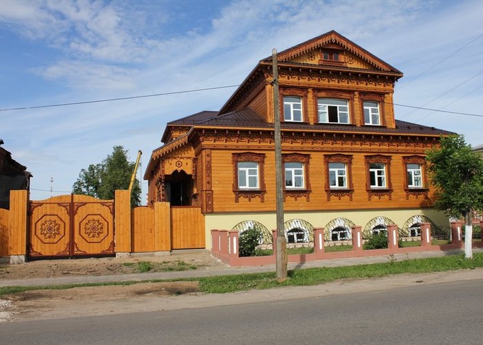 The Pavlovsky Posad History and Art Museum