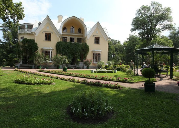 The Museum-Palace «Cottage»