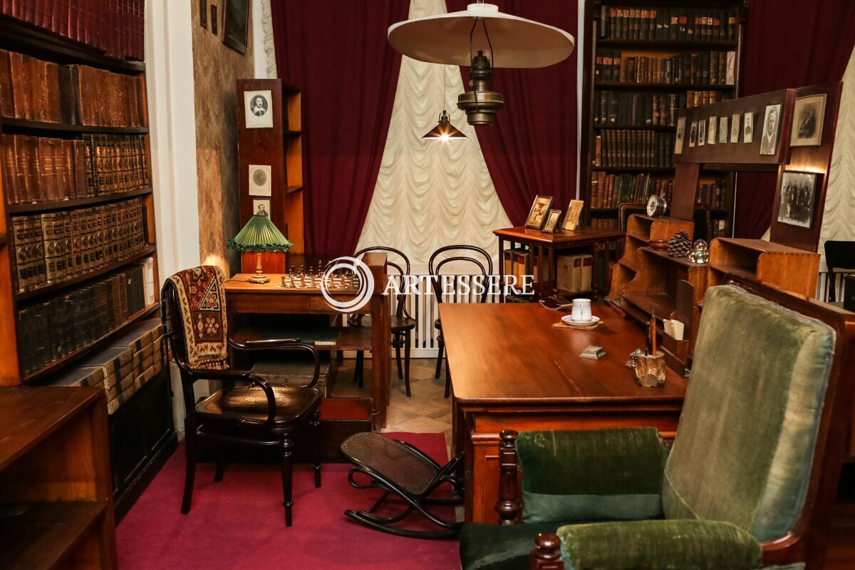 The Museum of  D.I.  Mendeleev