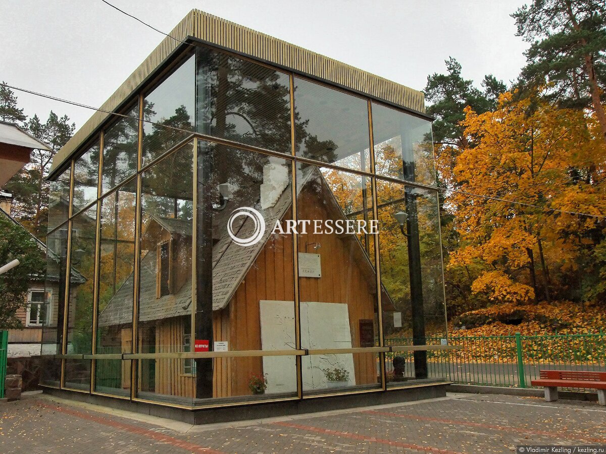 The Historical and Cultural Museum Complex in Razliv (Museum complex in Razliv)