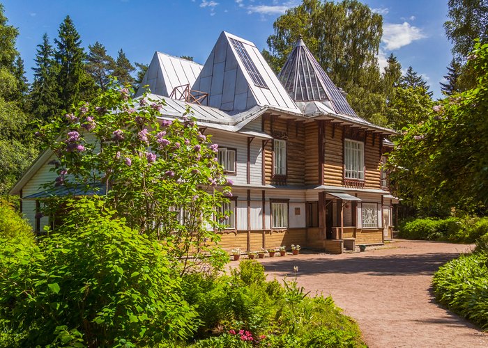 The Museum-estate of I.E. Repin ′′Penaty′′