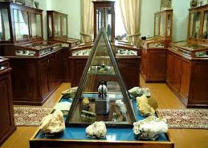 The Geological Museum of N.V. Chersky (Geological Museum of the Institute of Geology of Diamond and Noble Metals of the Siberian Branch of the Russian Academy of Sciences)