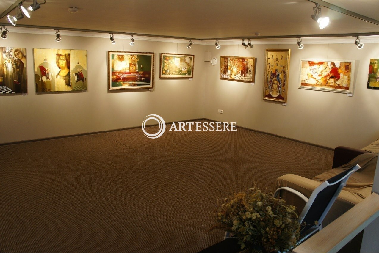 The Anapa Gallery  «White square»