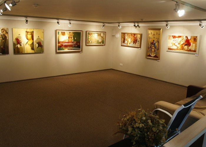 The Anapa Gallery  «White square»