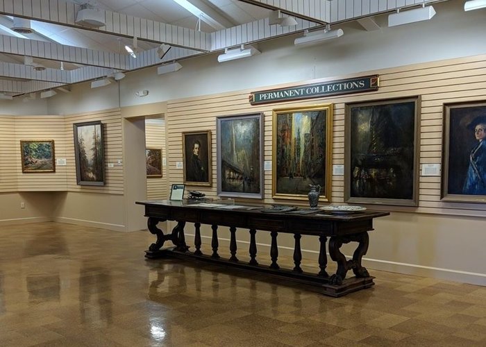 Brown County Art Gallery