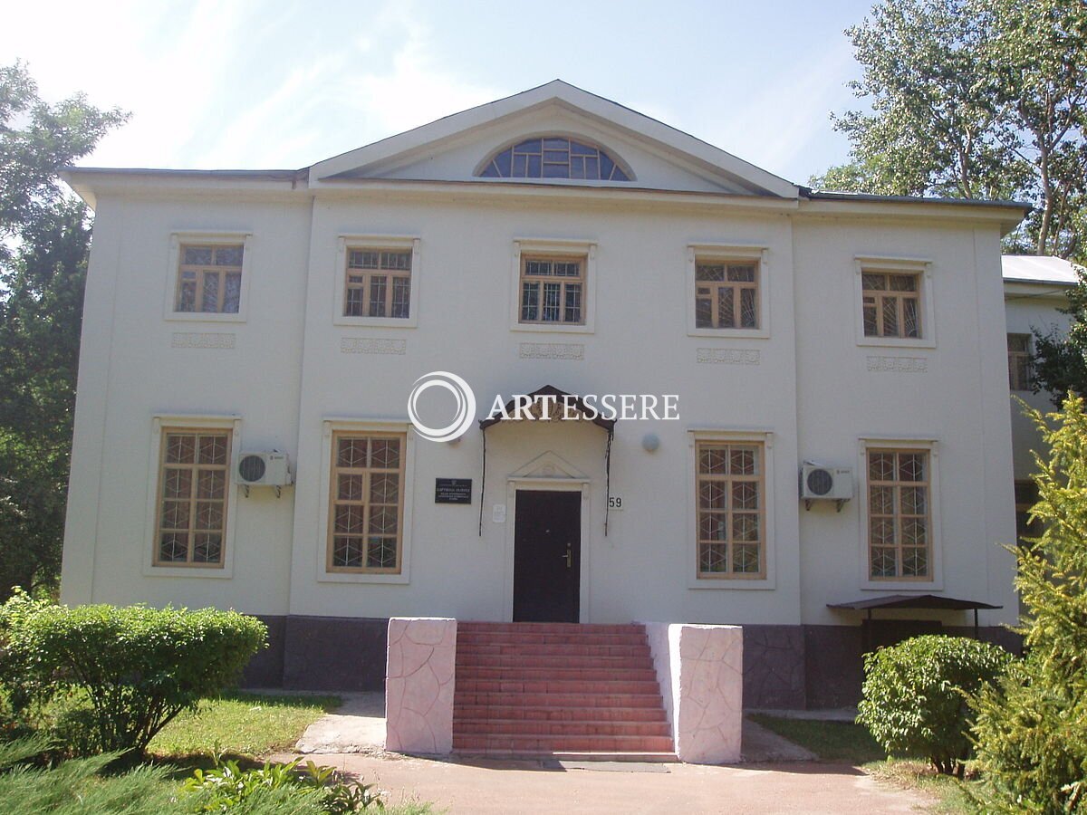 Yagotynske art gallery Manor Repnin