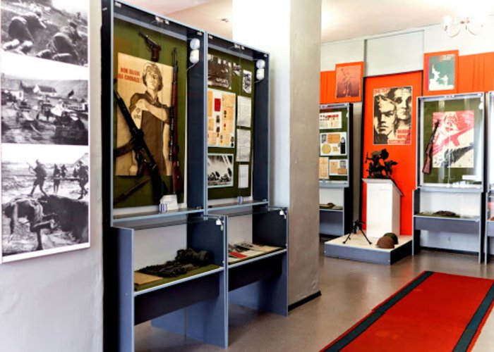 Snezhnyanskiy museum of military glory