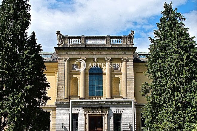 Municipal Fine Arts Museum