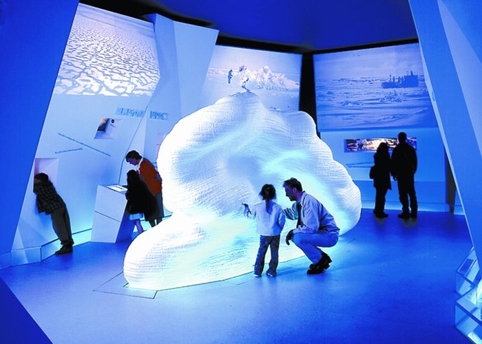 Museum «Our Dynamic Earth»